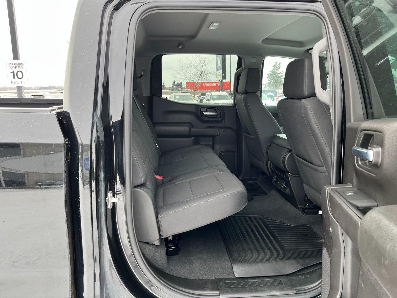 2024 Chevrolet Silverado 1500 4WD Crew Cab 157 Custom Trail Boss Photo