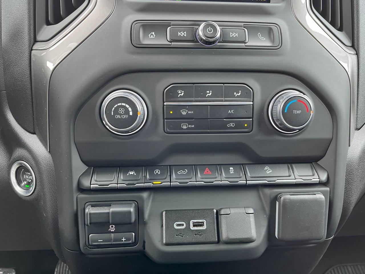 2024 Chevrolet Silverado 1500 4WD Crew Cab 157 Custom Trail Boss Photo