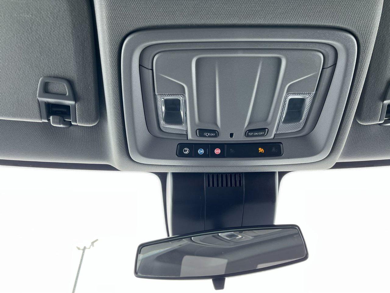 2024 Chevrolet Silverado 1500 4WD Crew Cab 157 Custom Trail Boss Photo