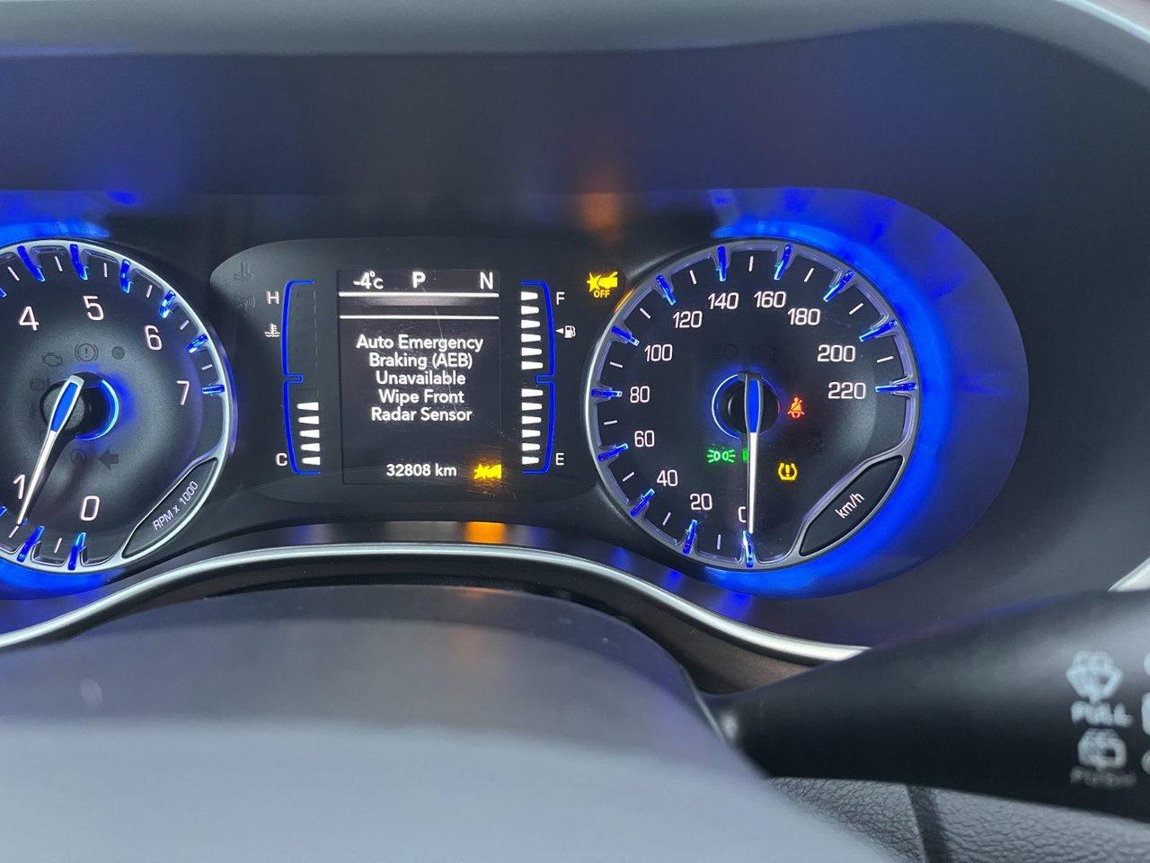 2024 Chrysler Grand Caravan SXT 2WD Photo