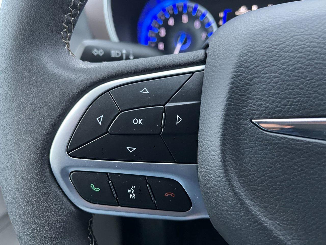 2024 Chrysler Grand Caravan SXT 2WD Photo