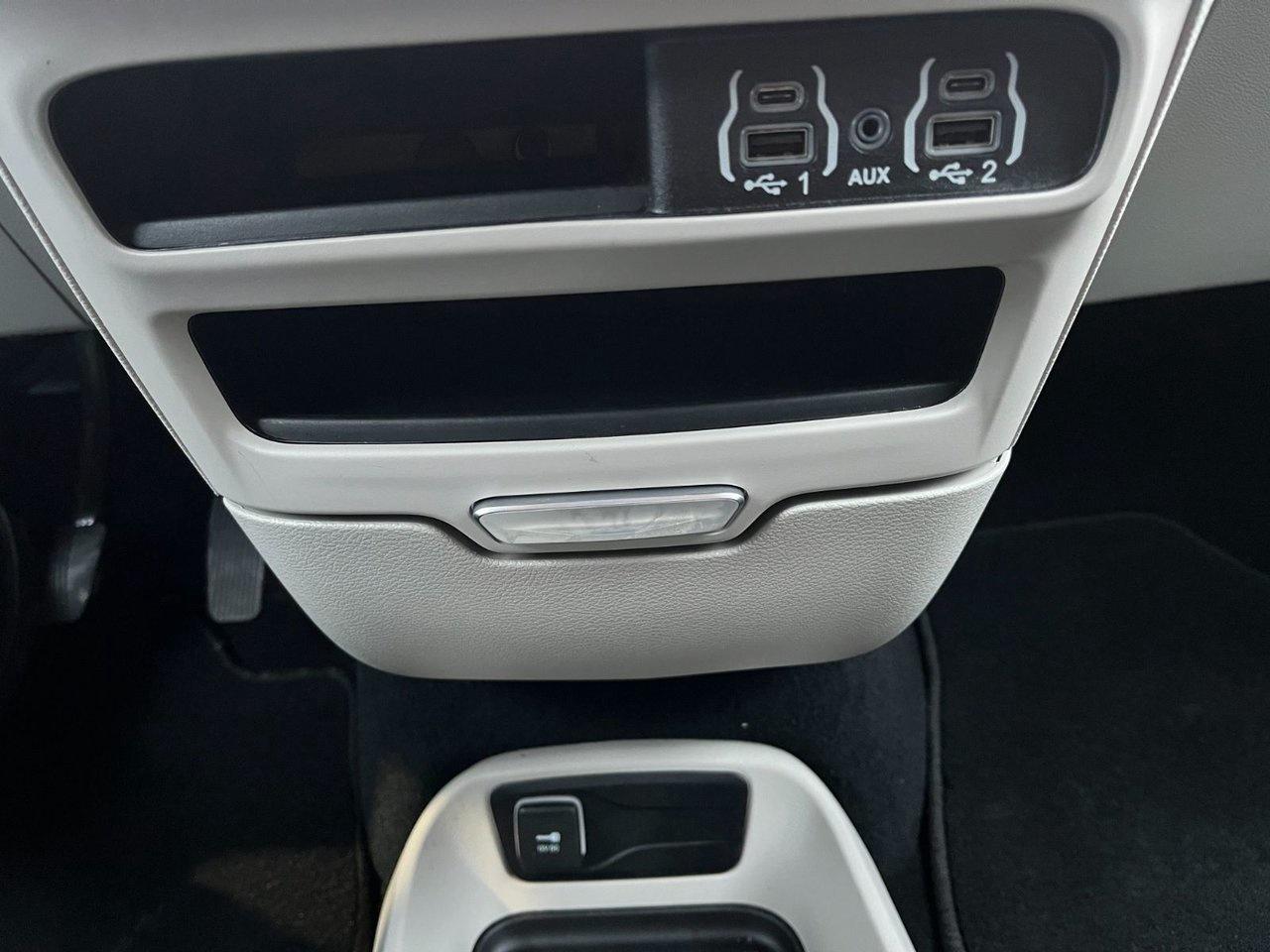 2024 Chrysler Grand Caravan SXT 2WD Photo