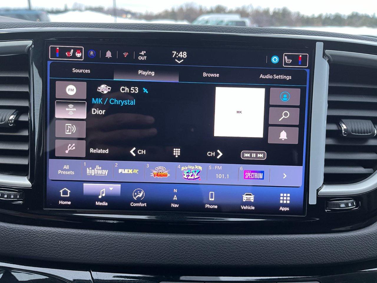 2024 Chrysler Grand Caravan SXT 2WD Photo