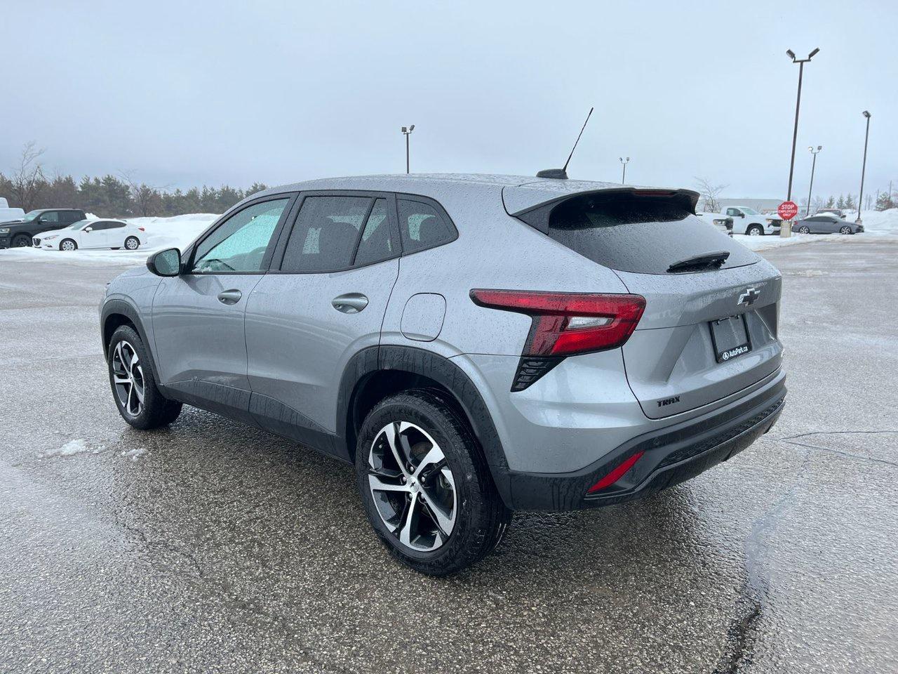 2025 Chevrolet Trax FWD 4dr 1RS Photo