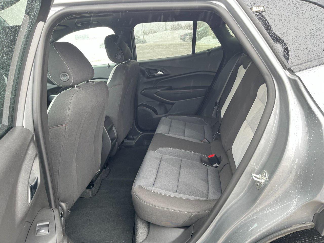 2025 Chevrolet Trax FWD 4dr 1RS Photo