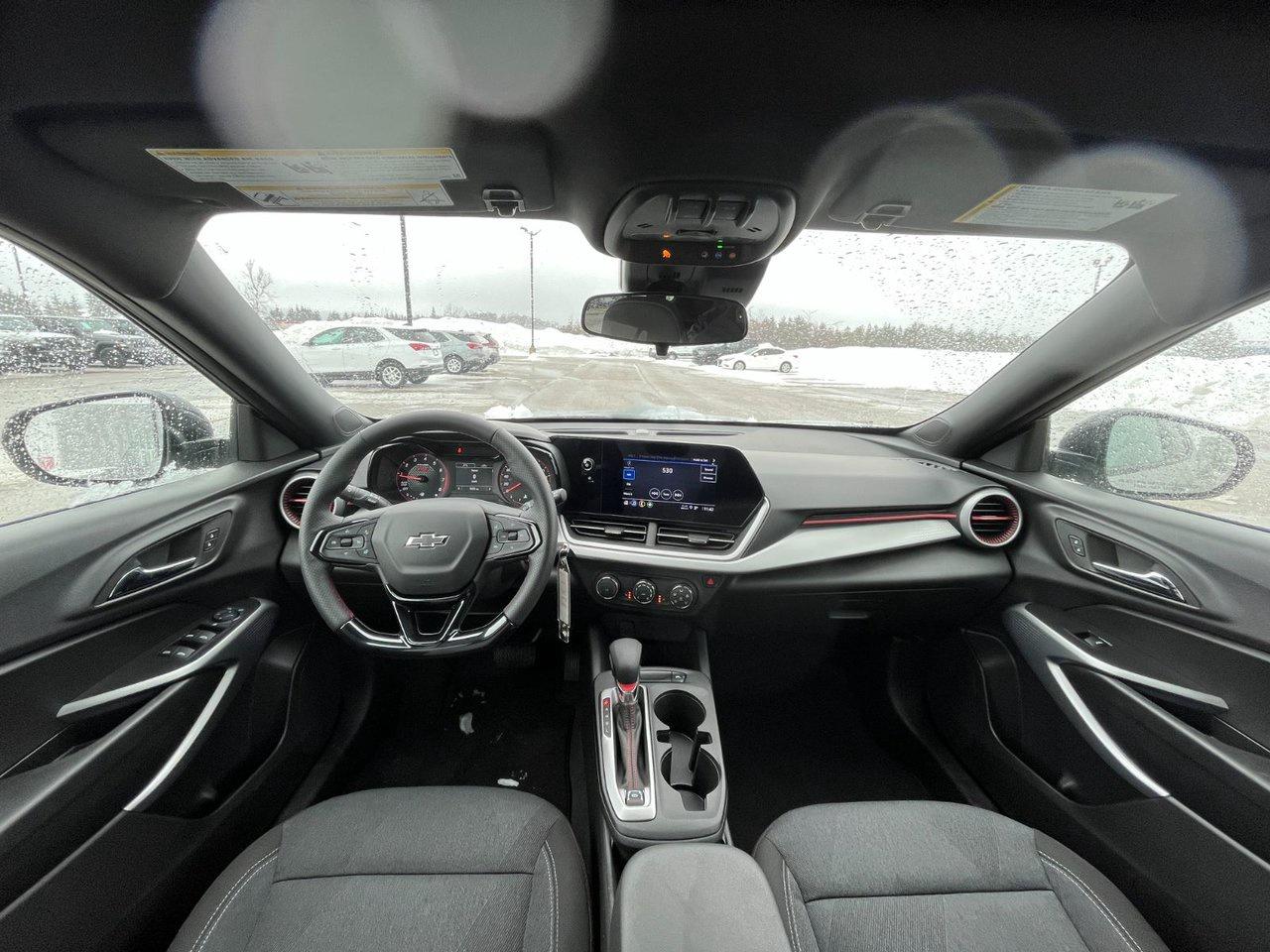 2025 Chevrolet Trax FWD 4dr 1RS Photo