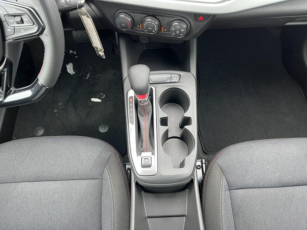 2025 Chevrolet Trax FWD 4dr 1RS Photo