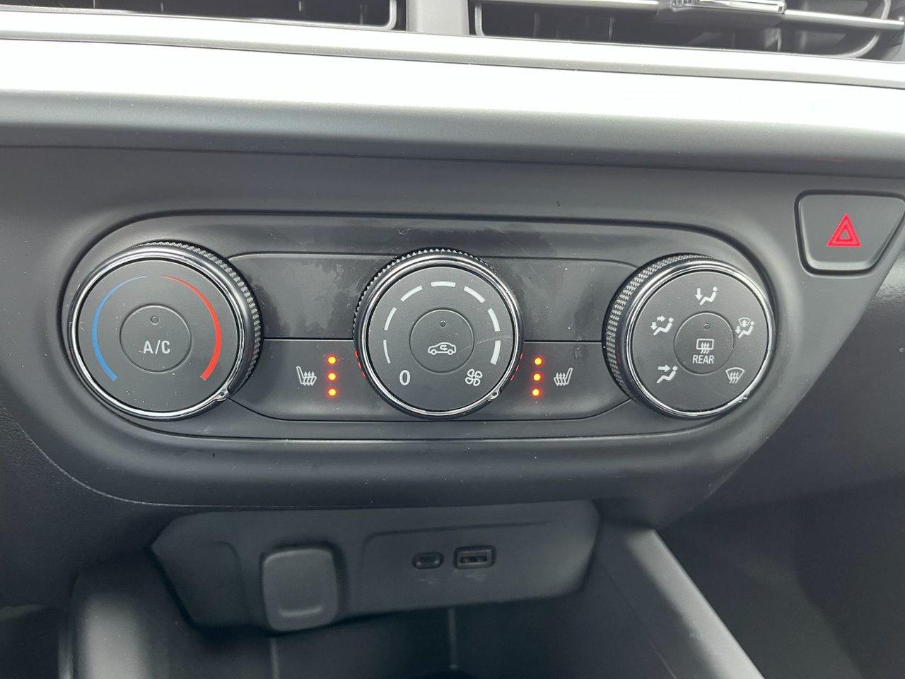 2025 Chevrolet Trax FWD 4dr 1RS Photo