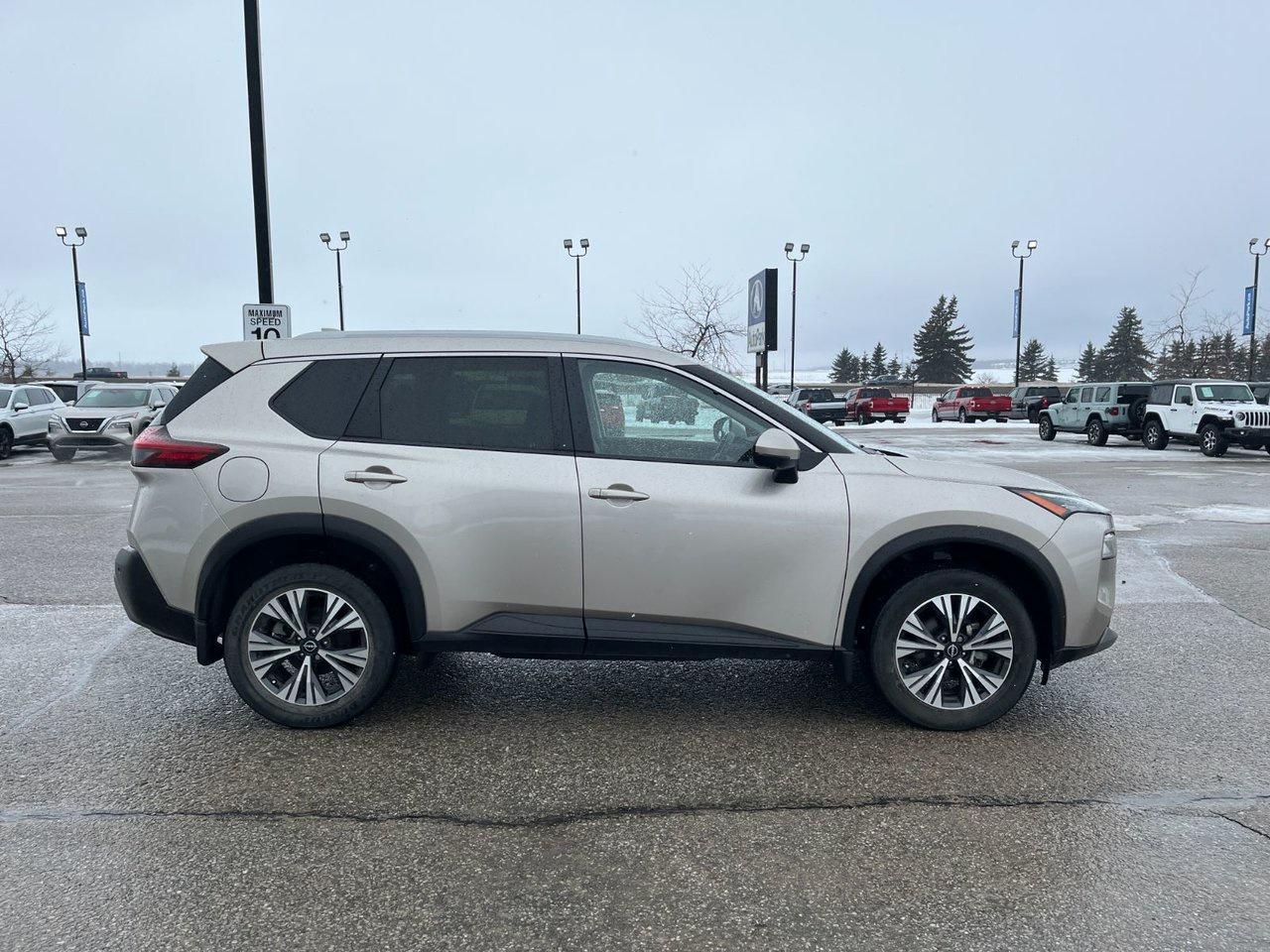 2023 Nissan Rogue SV AWD MOONROOF Photo