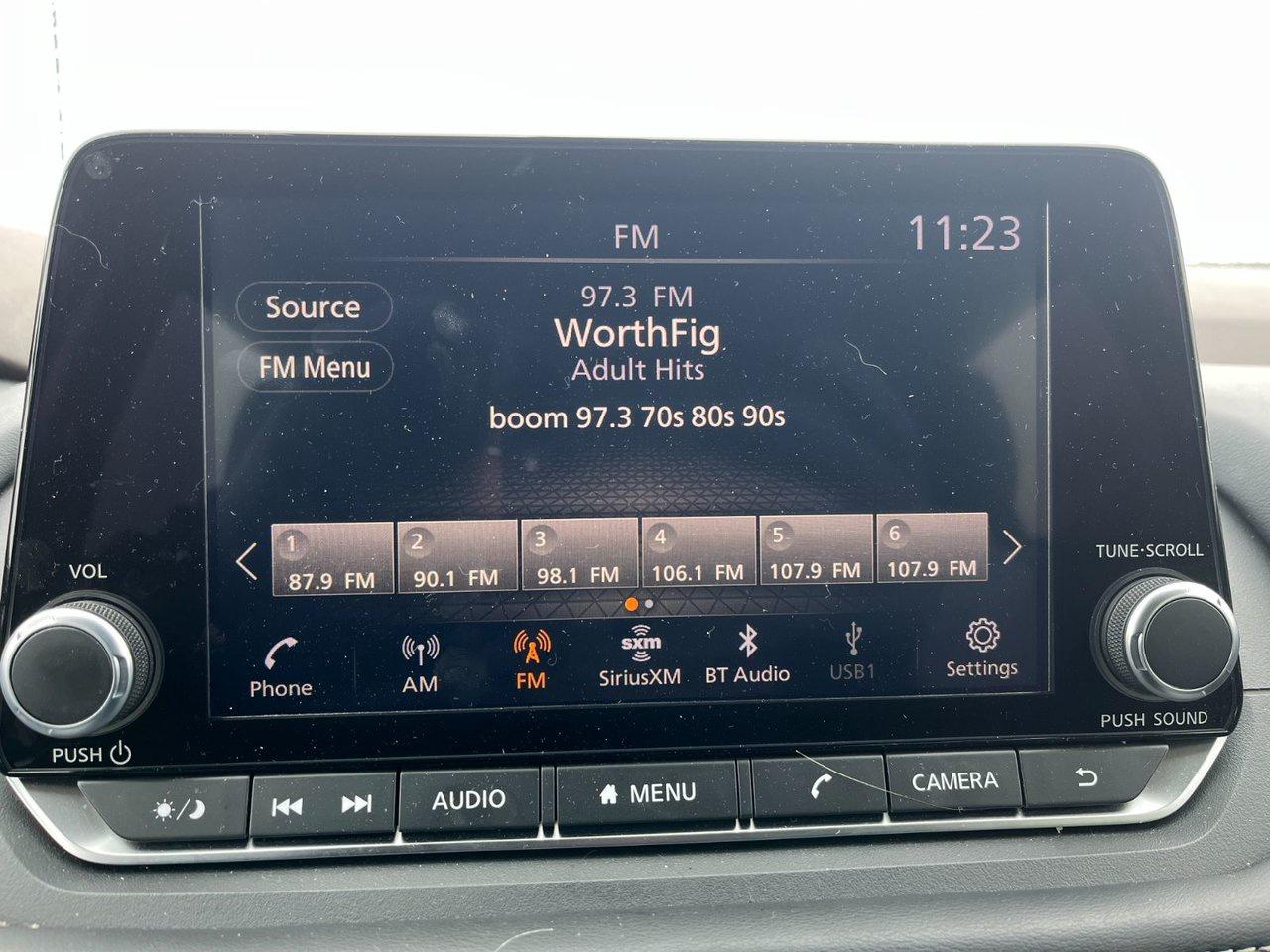 2023 Nissan Rogue SV AWD MOONROOF Photo