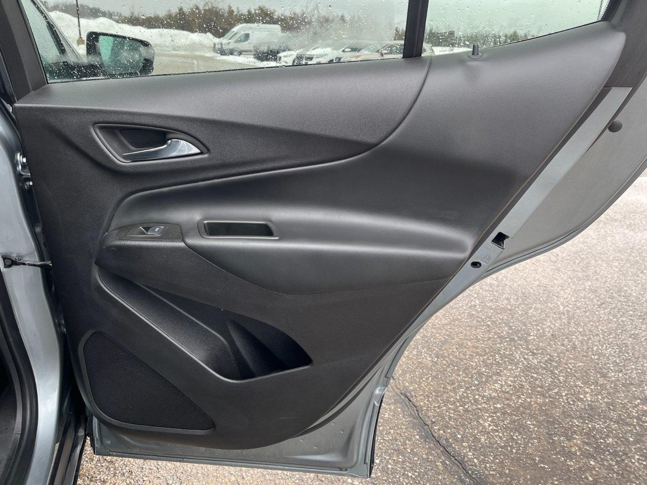 2024 Chevrolet Equinox AWD 4DR LT Photo