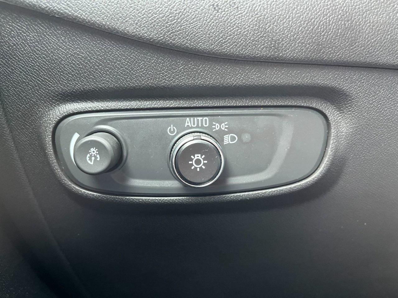 2024 Chevrolet Equinox AWD 4DR LT Photo