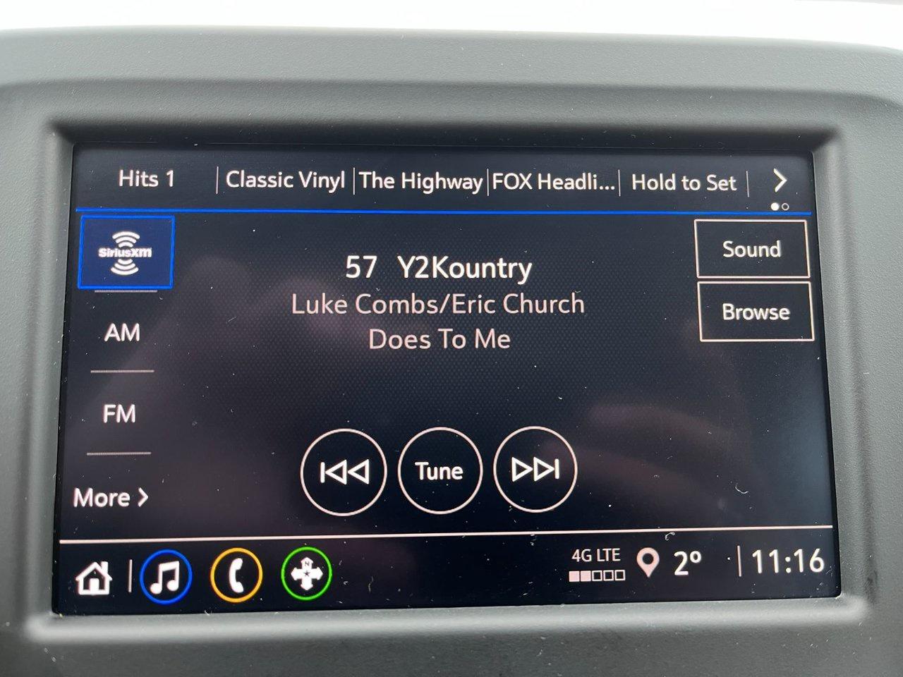 2024 Chevrolet Equinox AWD 4DR LT Photo