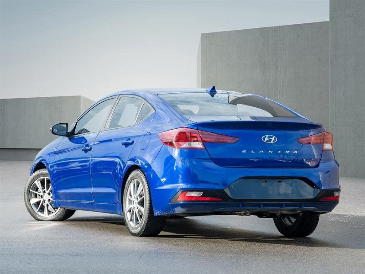 2019 Hyundai Elantra Preferred Photo4