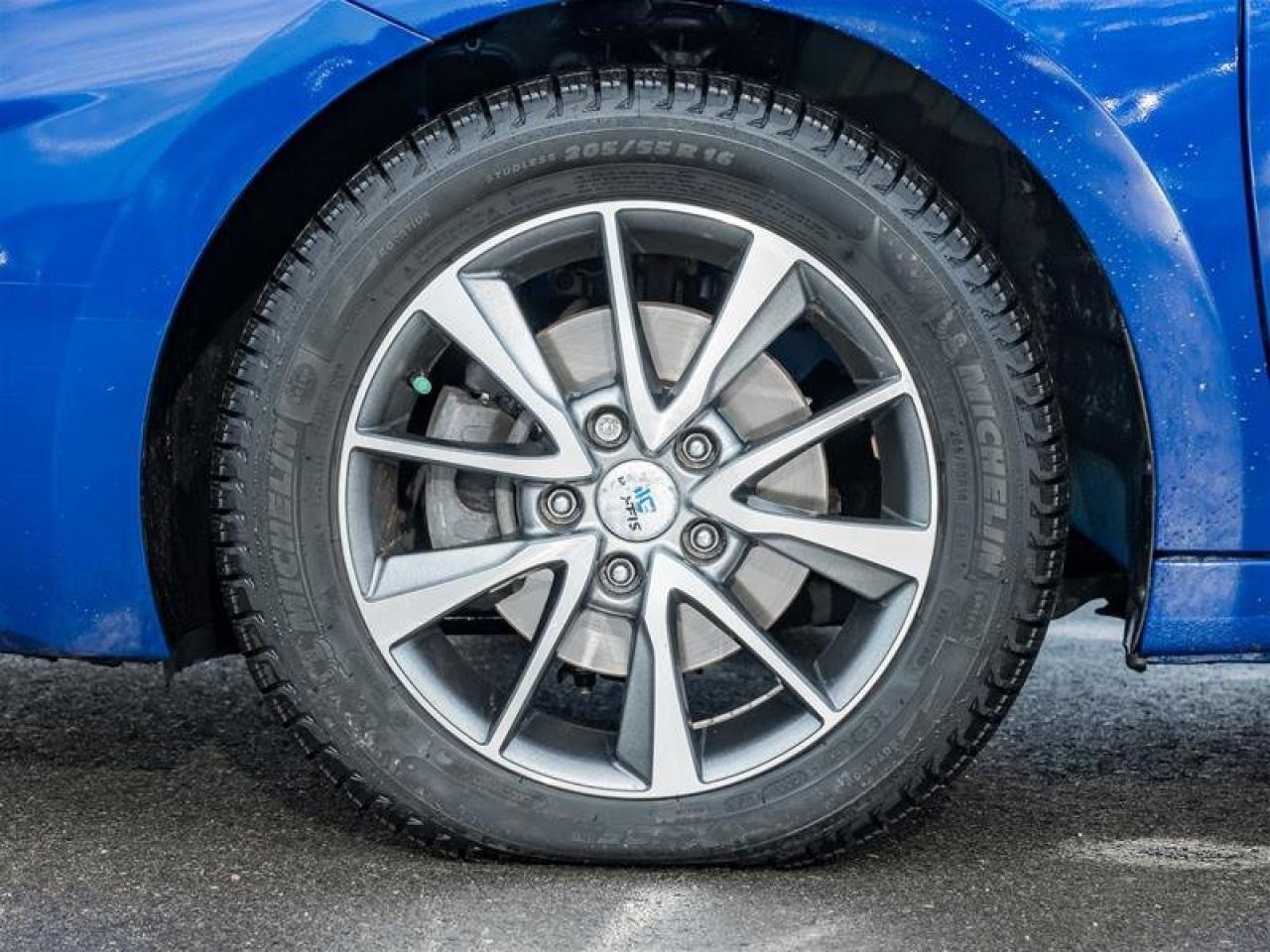 2019 Hyundai Elantra Preferred Photo3