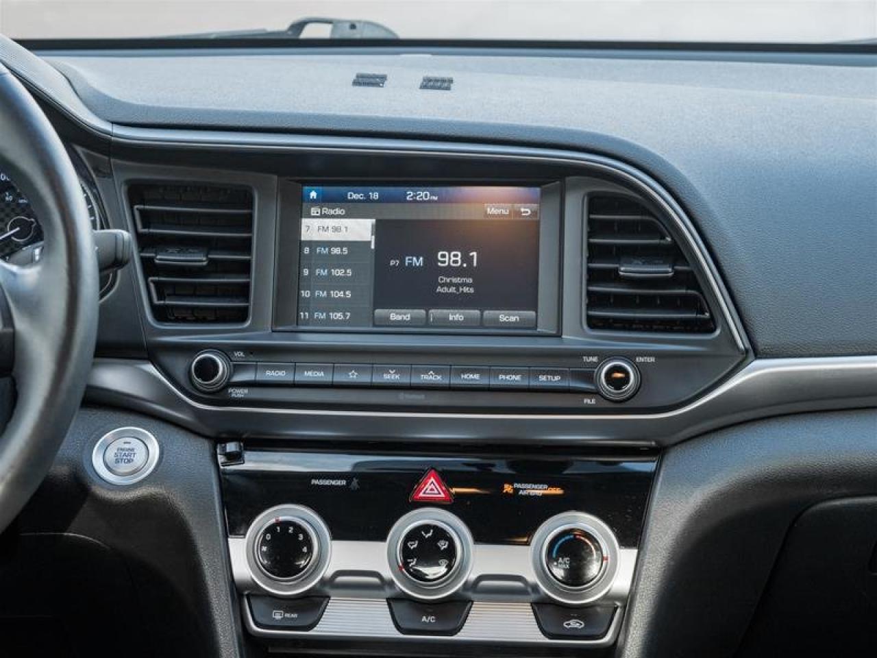 2019 Hyundai Elantra Preferred Photo