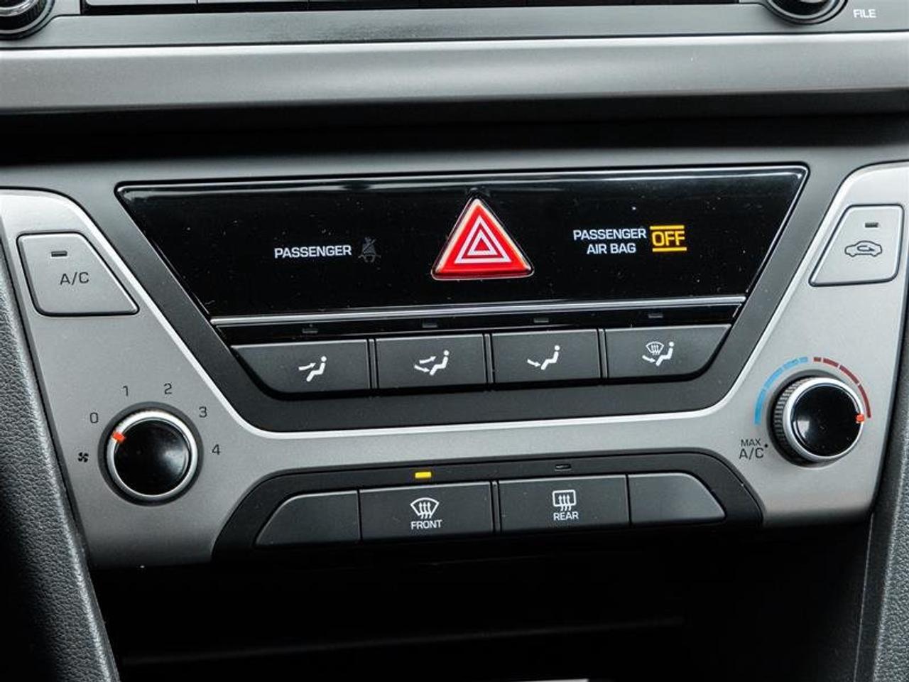 2017 Hyundai Elantra Sedan LE Photo