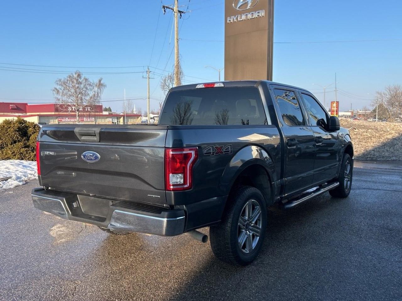 2016 Ford F-150 XLT Photo4