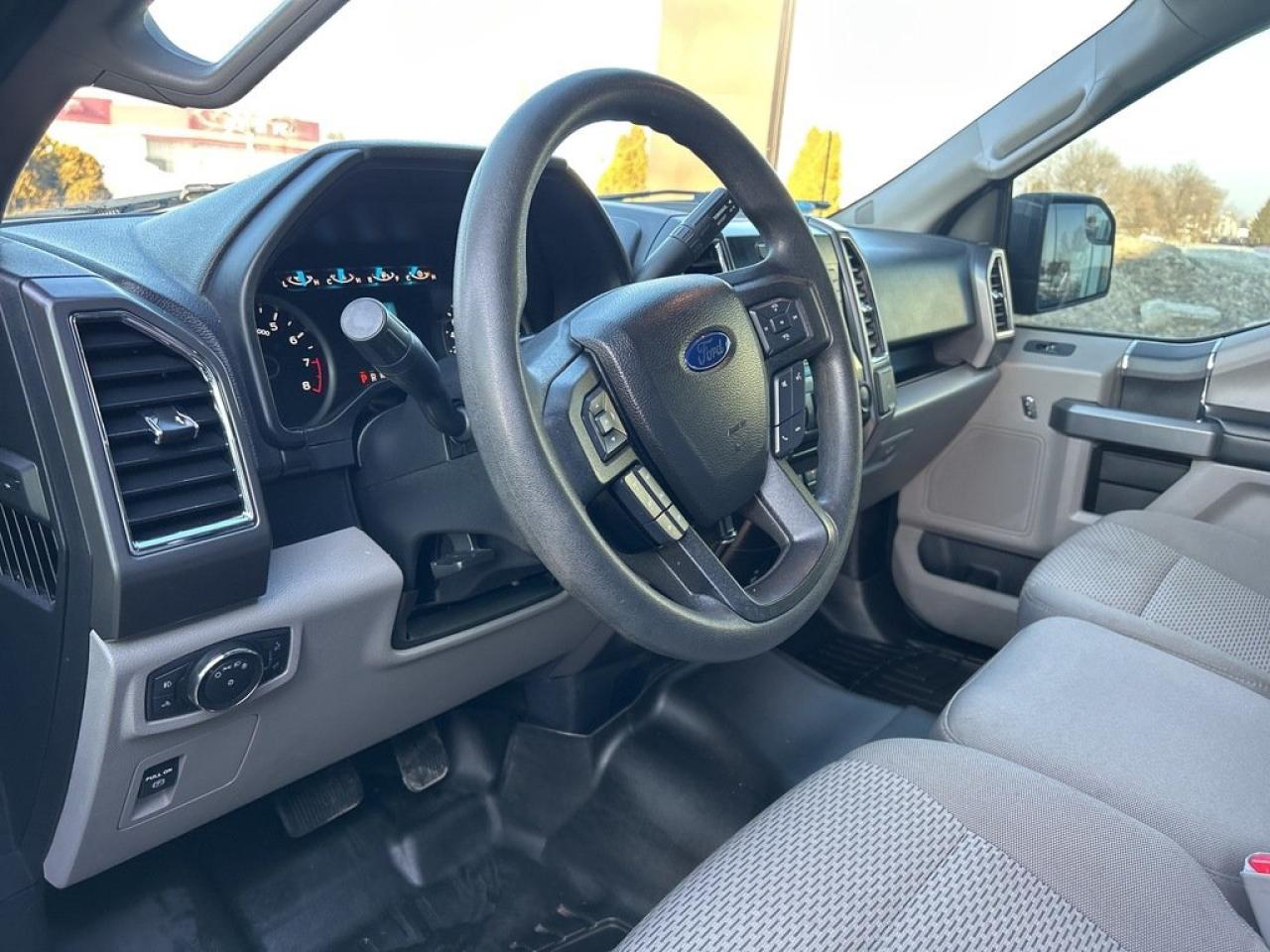 2016 Ford F-150 XLT Photo