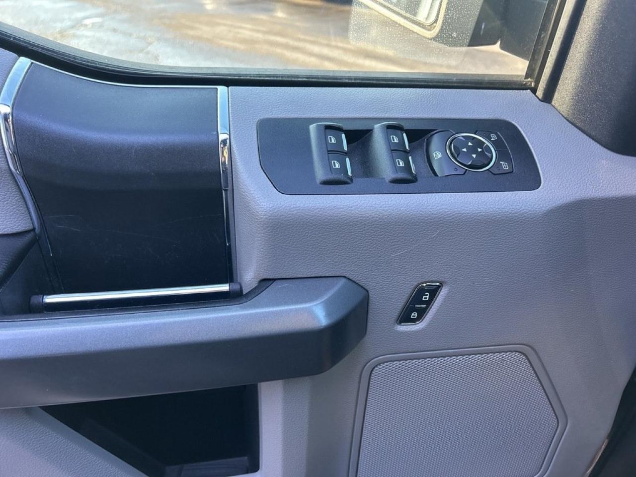 2016 Ford F-150 XLT Photo