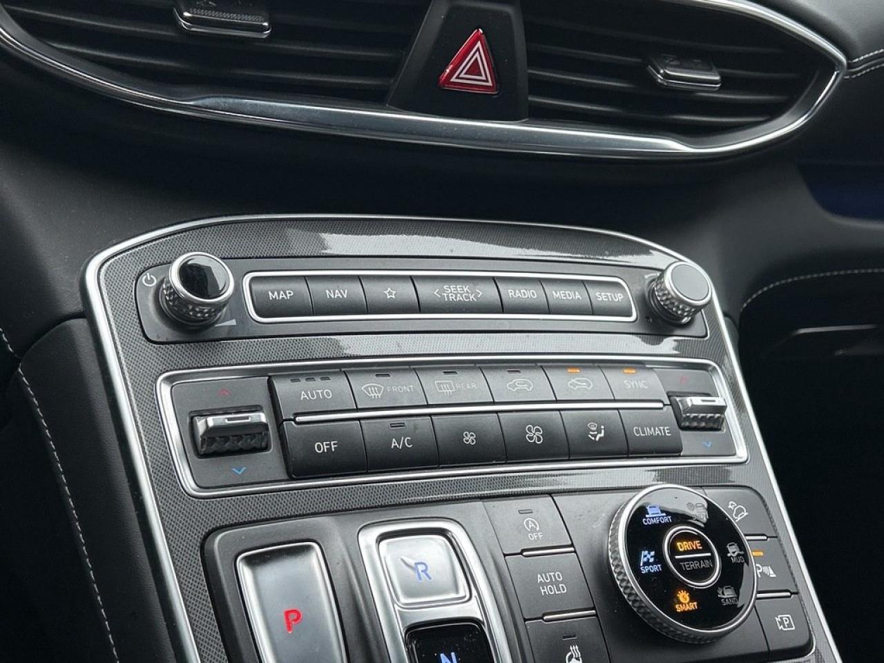 2021 Hyundai Santa Fe Ultimate Calligraphy Photo