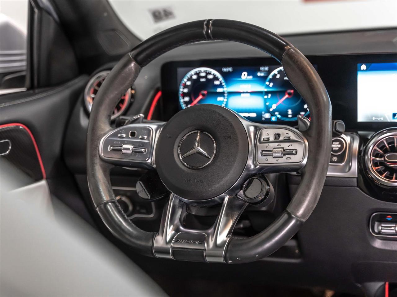 2022 Mercedes-Benz GL-Class AMG GLB 35|INTELLIGENT DRIVE|360CAM|BLINDSPOT|NAVI|LOADED Photo