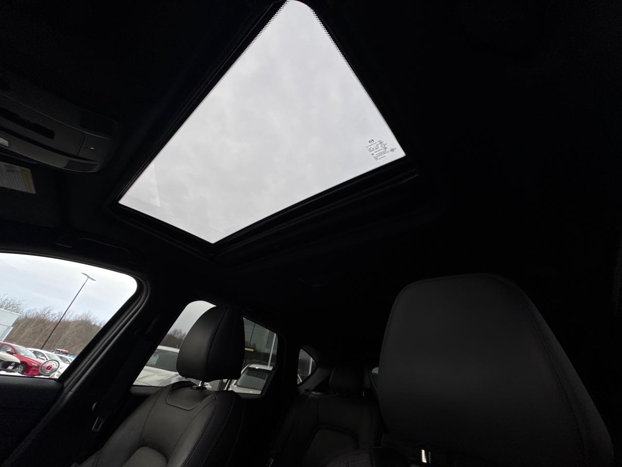 2022 Mazda CX-5 Signature Photo