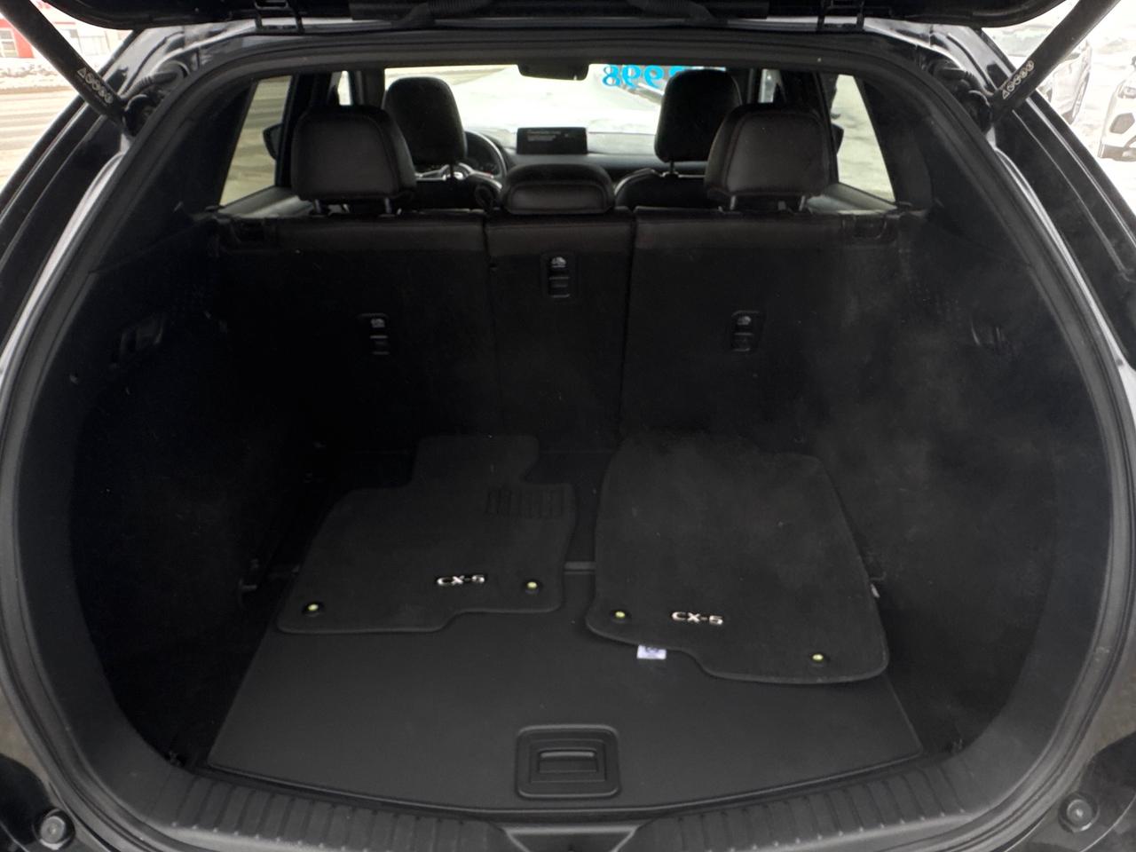 2022 Mazda CX-5 Signature Photo