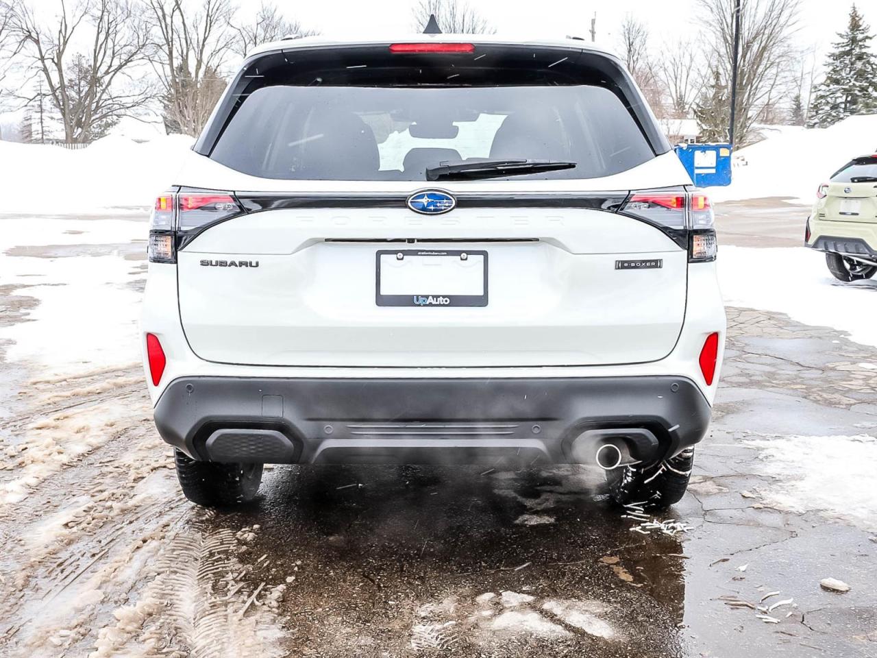 2025 Subaru Forester e-BOXER Hybrid Premier Photo