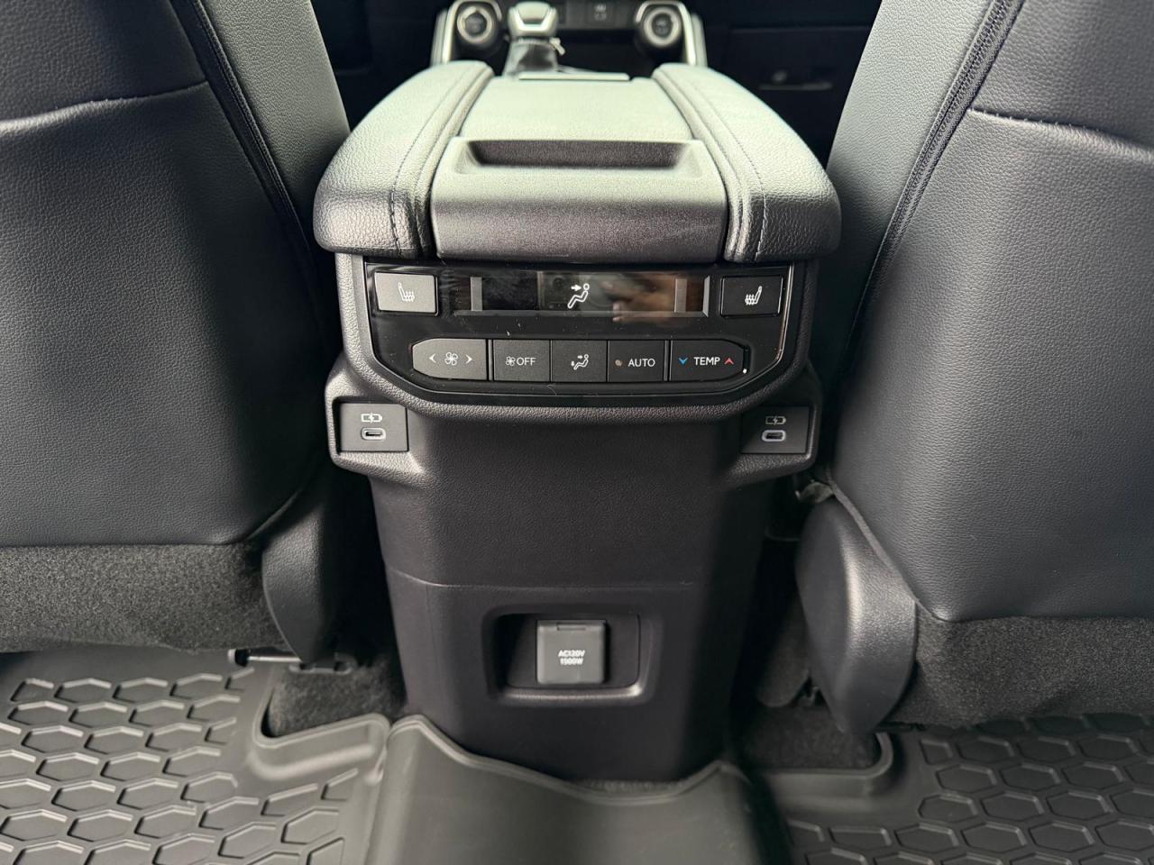 2026 Toyota Grand Highlander Hybrid Limited (Natl) Photo