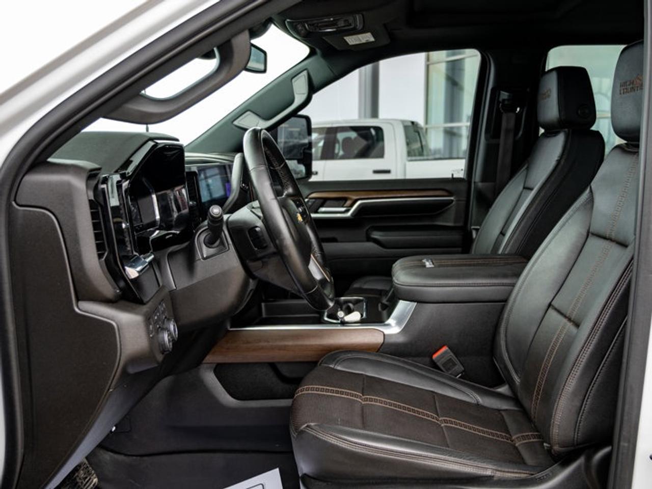 2024 Chevrolet Silverado 2500 HD High Country Photo