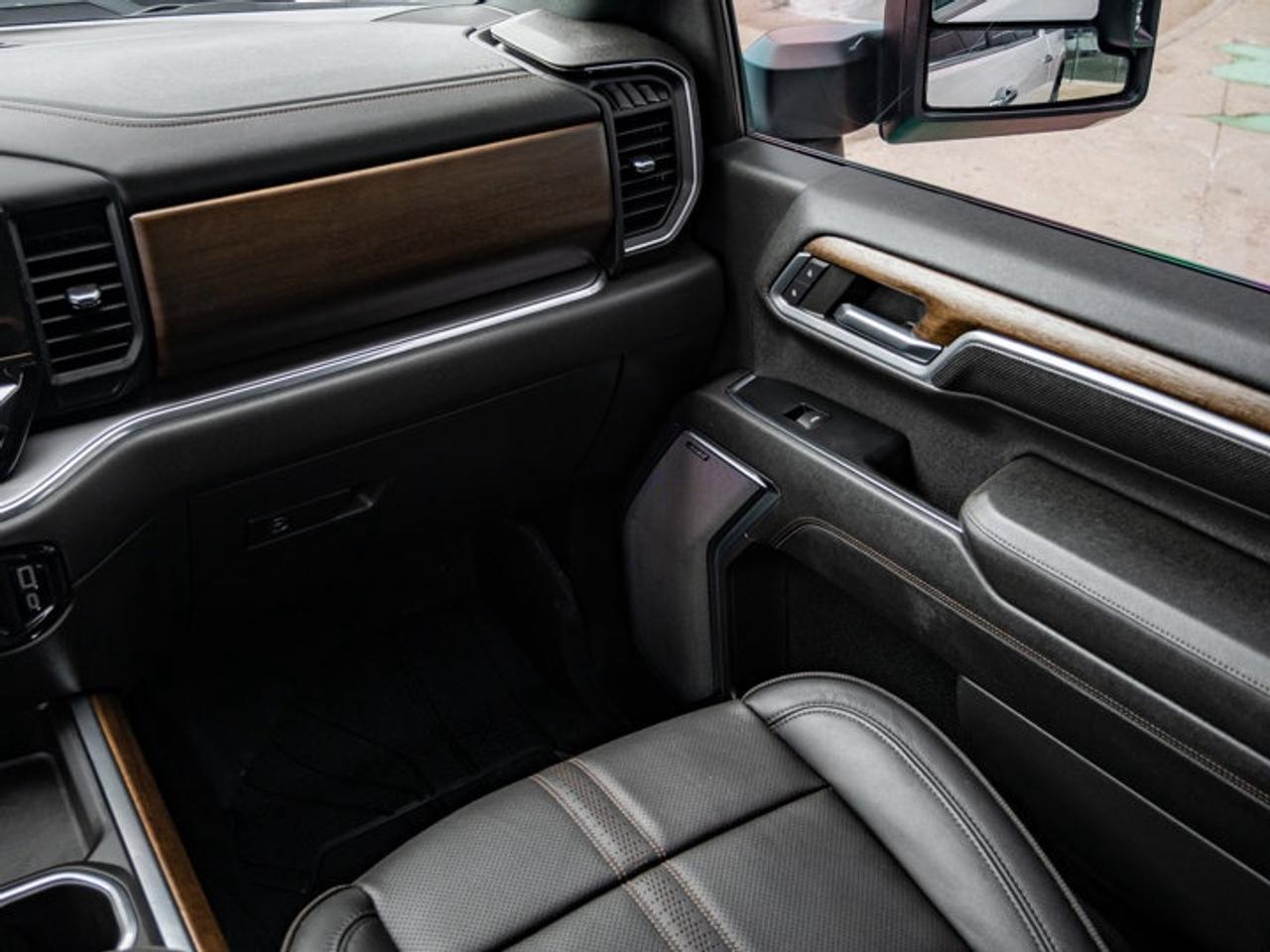 2024 Chevrolet Silverado 2500 HD High Country Photo