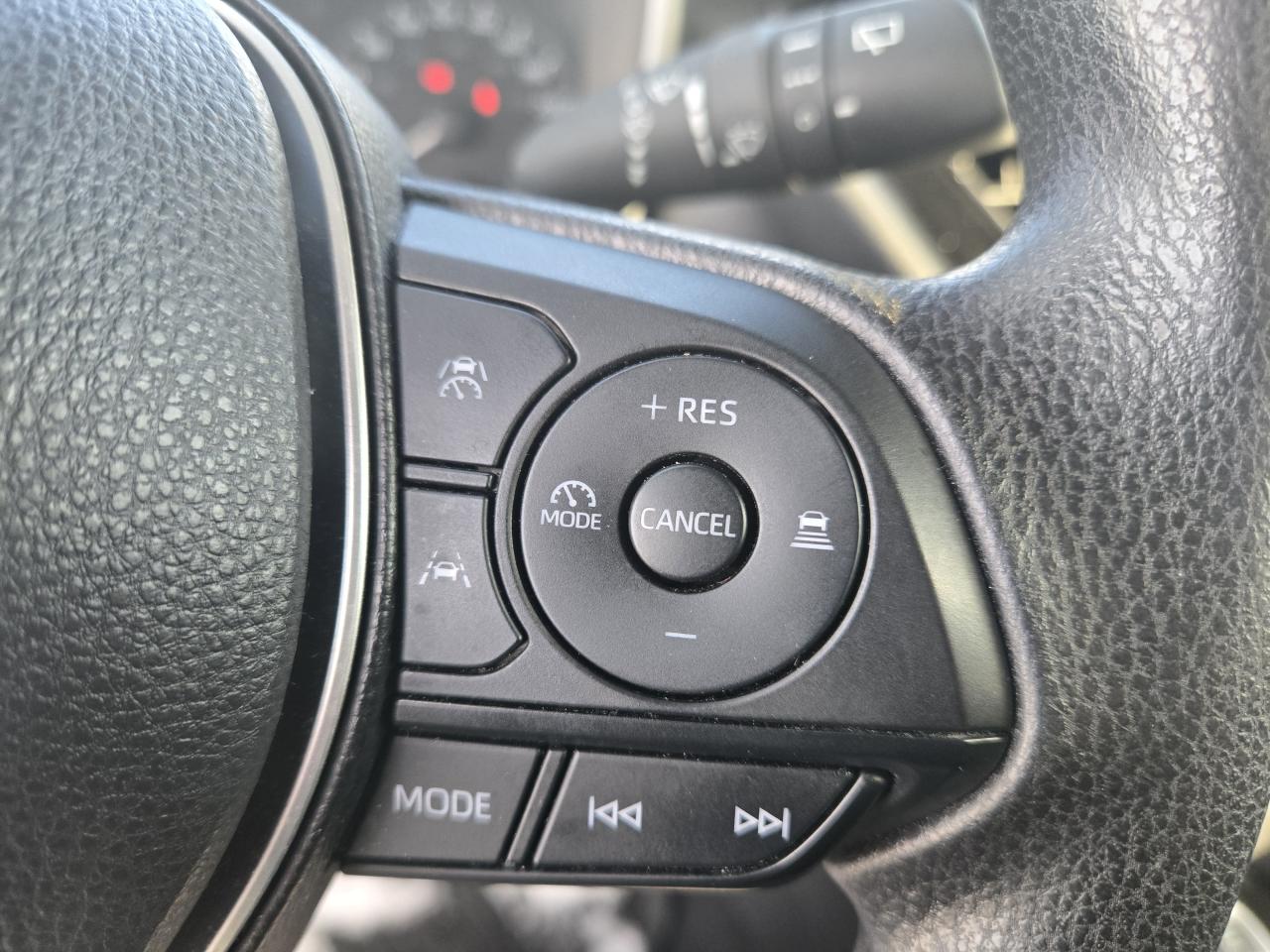 2025 Toyota Corolla SE Photo