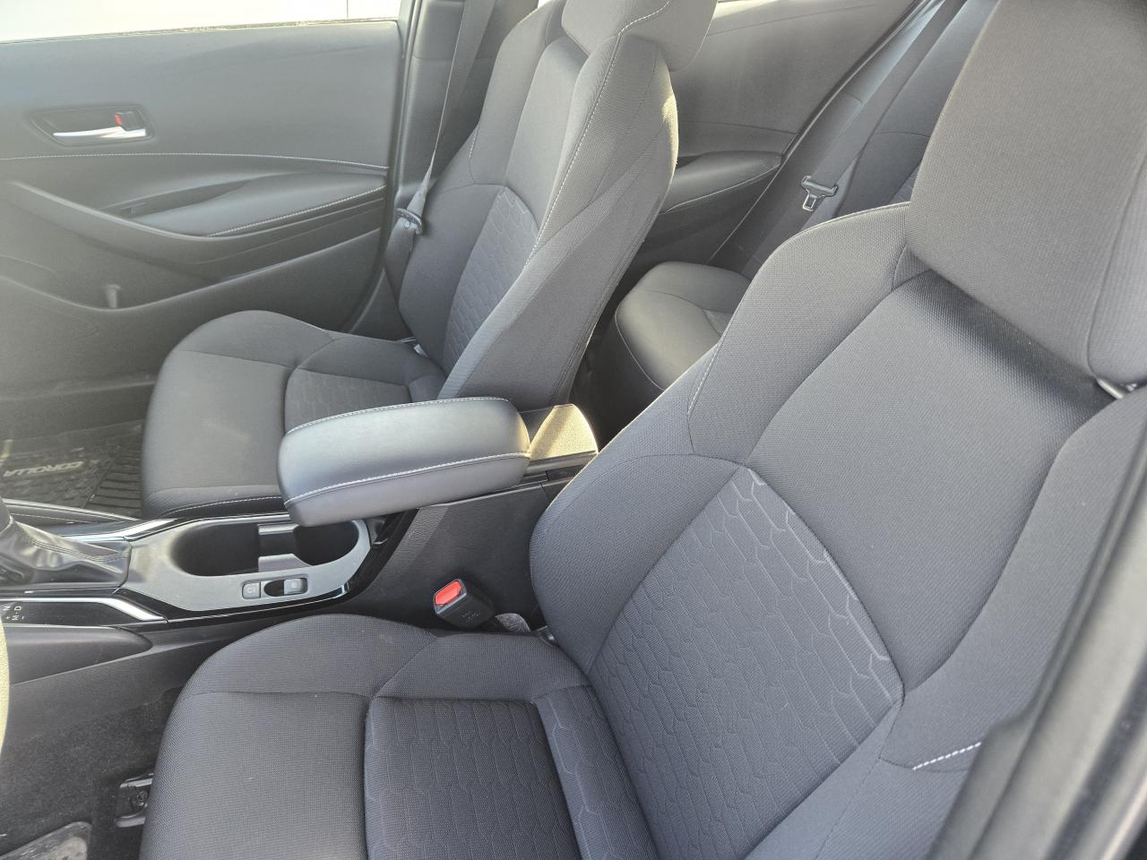 2025 Toyota Corolla SE Photo