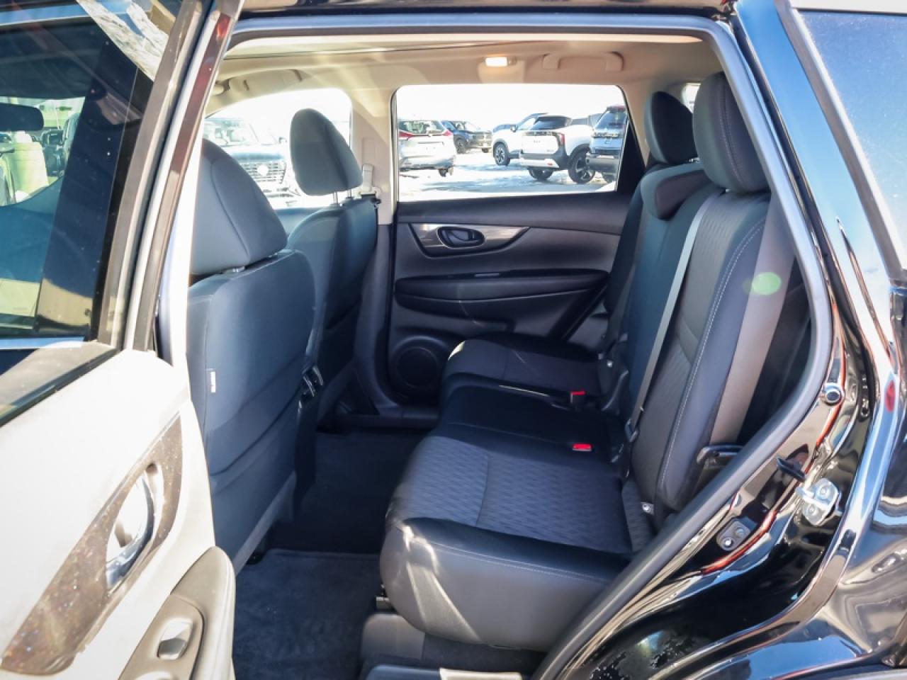 2018 Nissan Rogue - $141 B/W - Low Mileage Photo