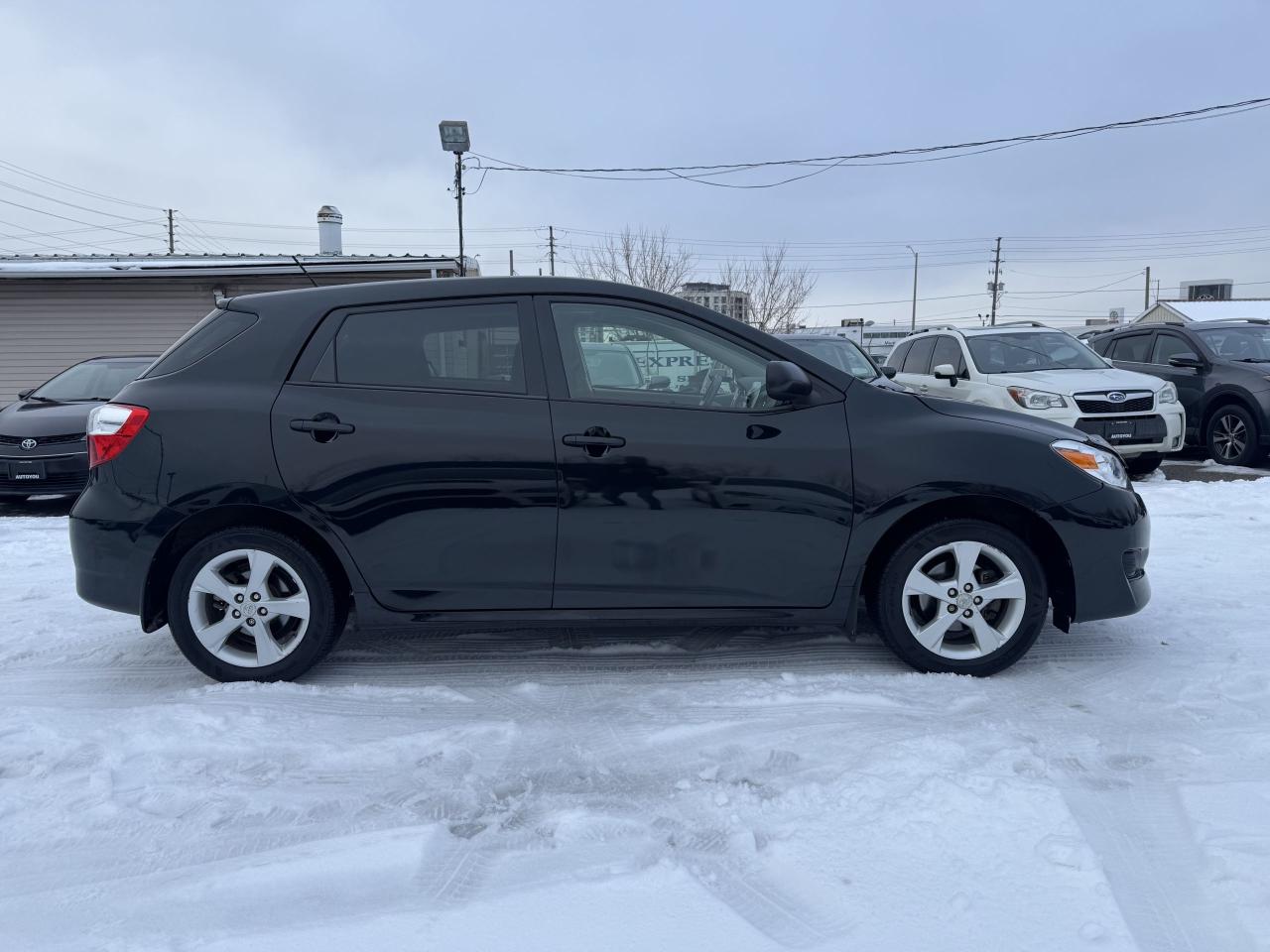 2013 Toyota Matrix  Photo3