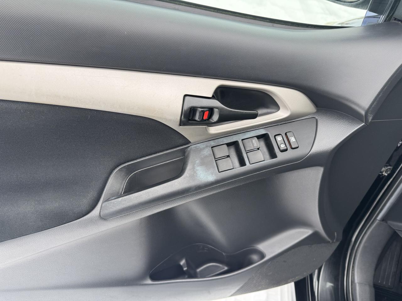 2013 Toyota Matrix  Photo