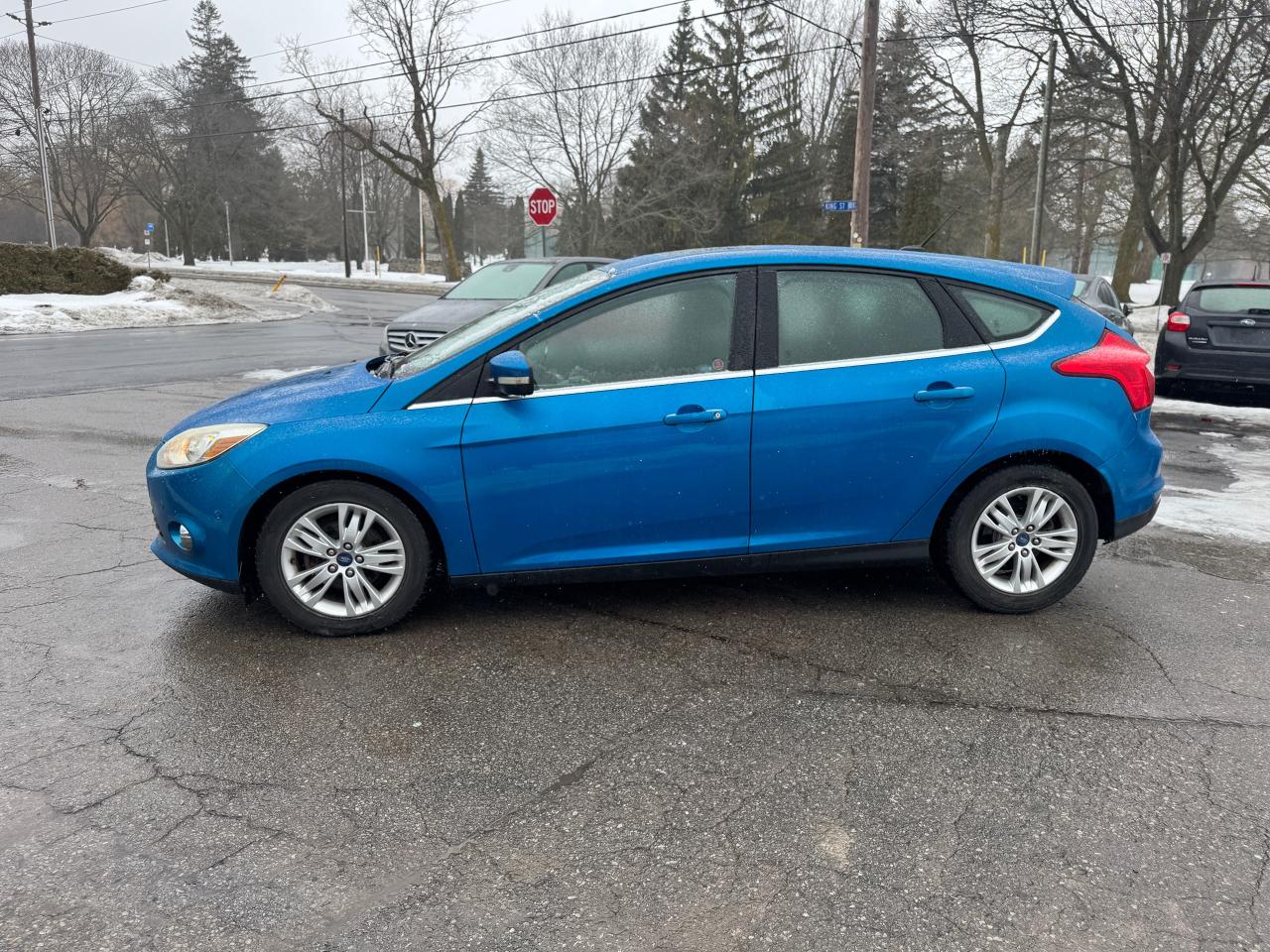 2012 Ford Focus 5DR HB SEL - Photo #4