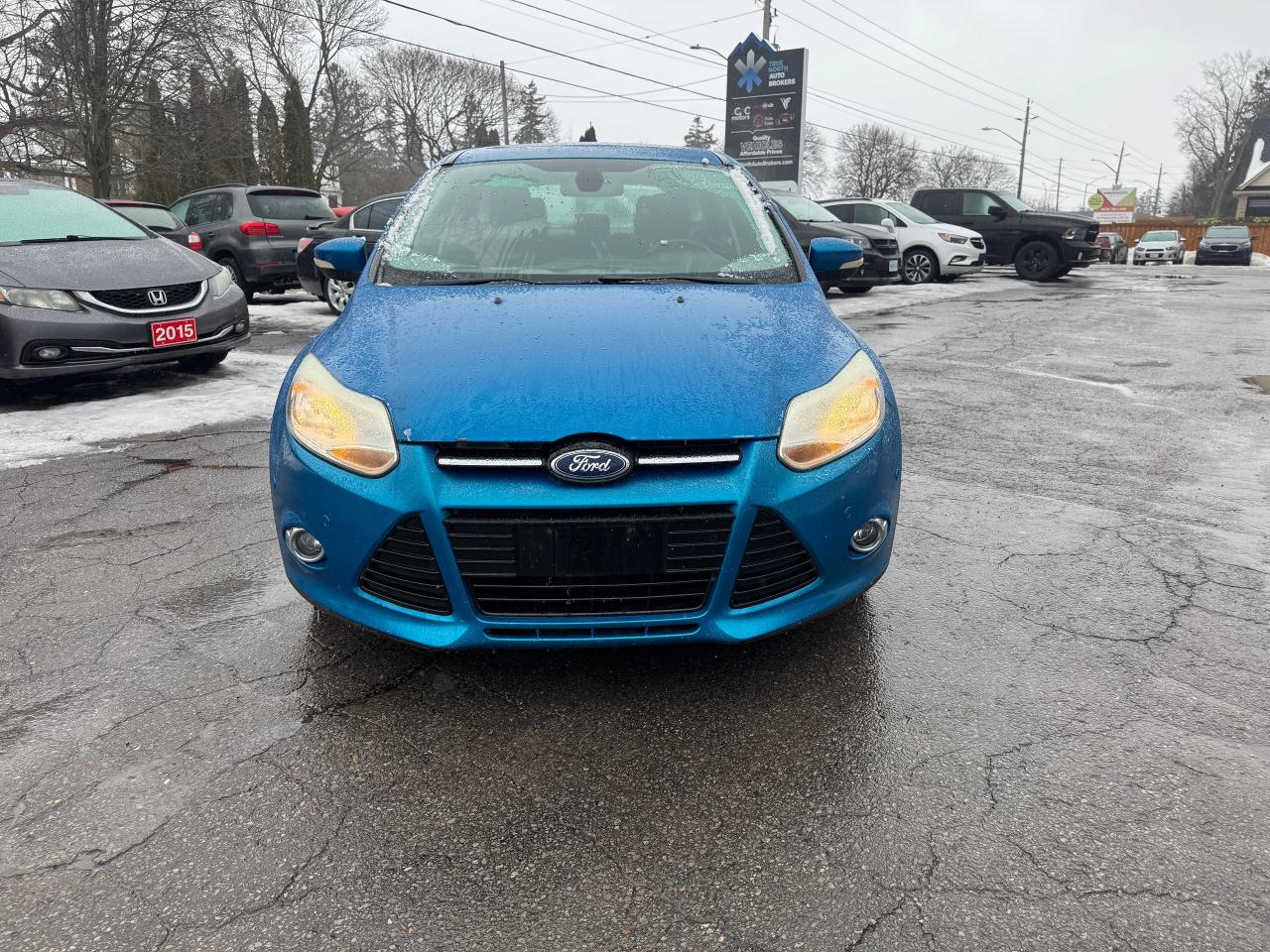 2012 Ford Focus 5DR HB SEL - Photo #2