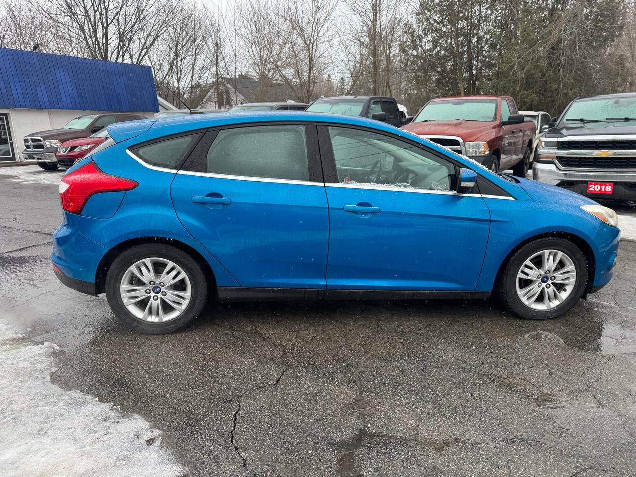 2012 Ford Focus 5DR HB SEL - Photo #8