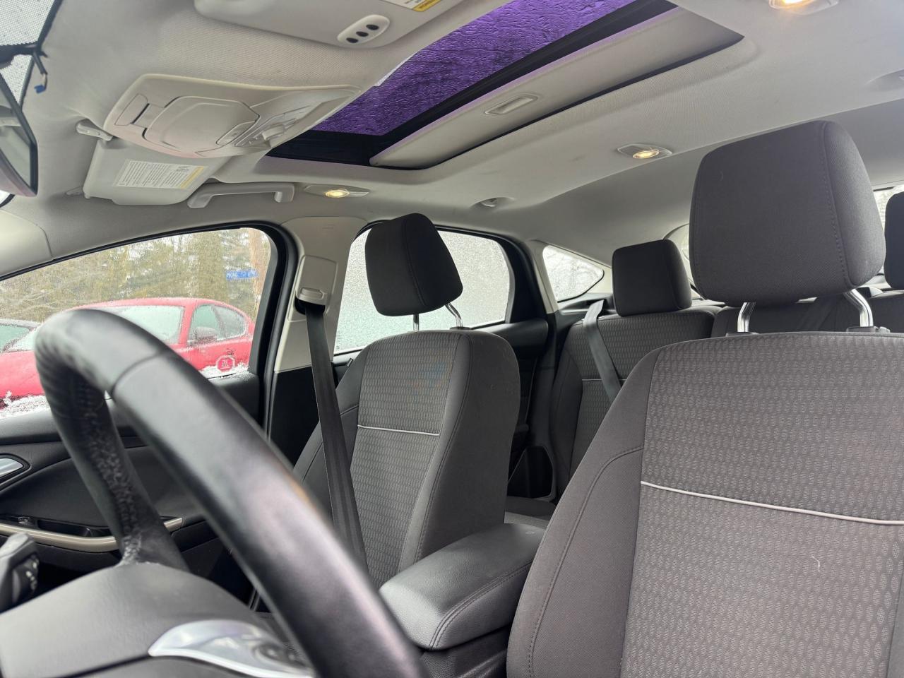 2012 Ford Focus 5DR HB SEL Photo