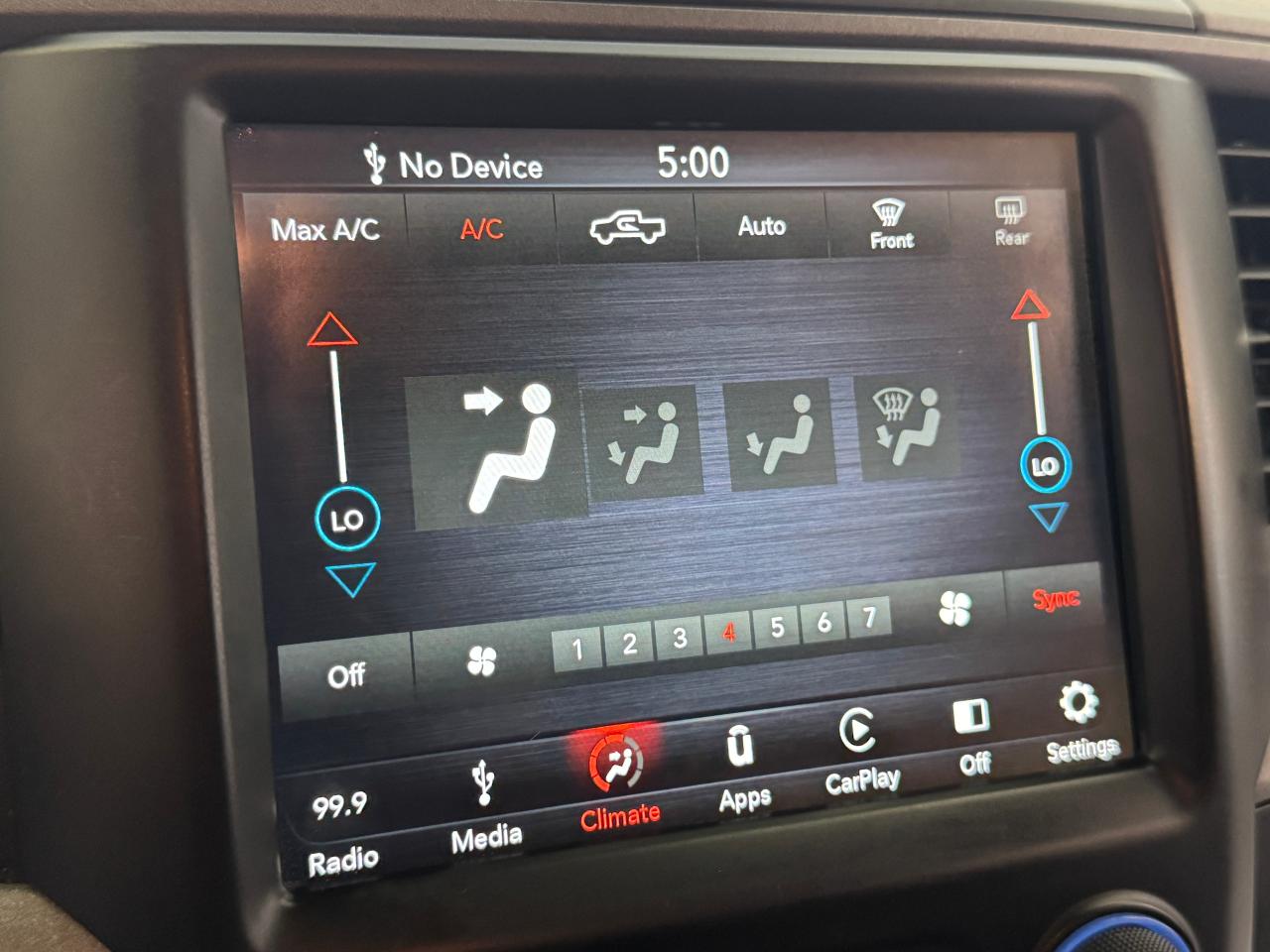 2019 RAM 1500 Classic Express 4x4 Quad 6'4" Box+New Tires+CLEAN CARFAX Photo34