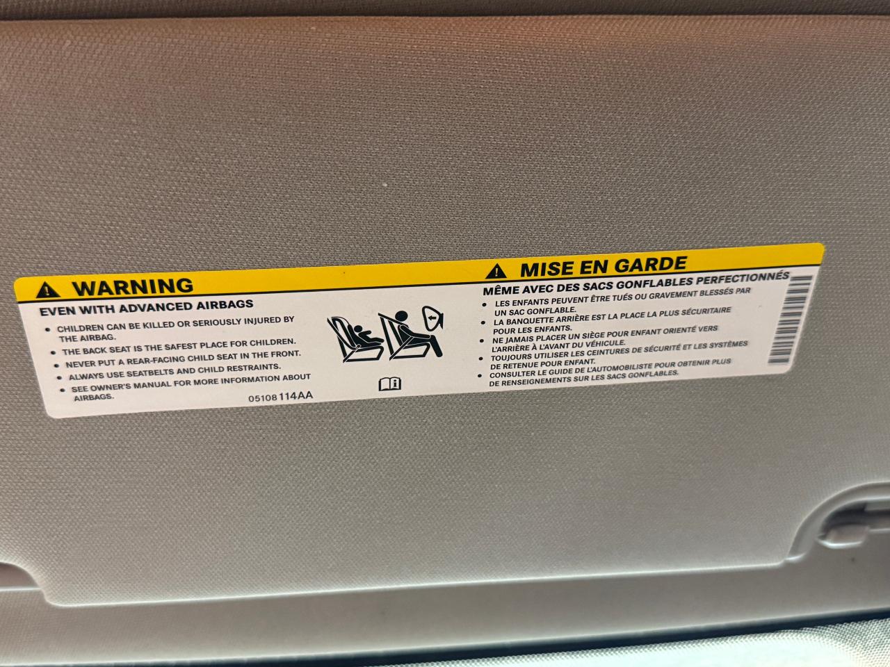 2019 RAM 1500 Classic Express 4x4 Quad 6'4" Box+New Tires+CLEAN CARFAX Photo45