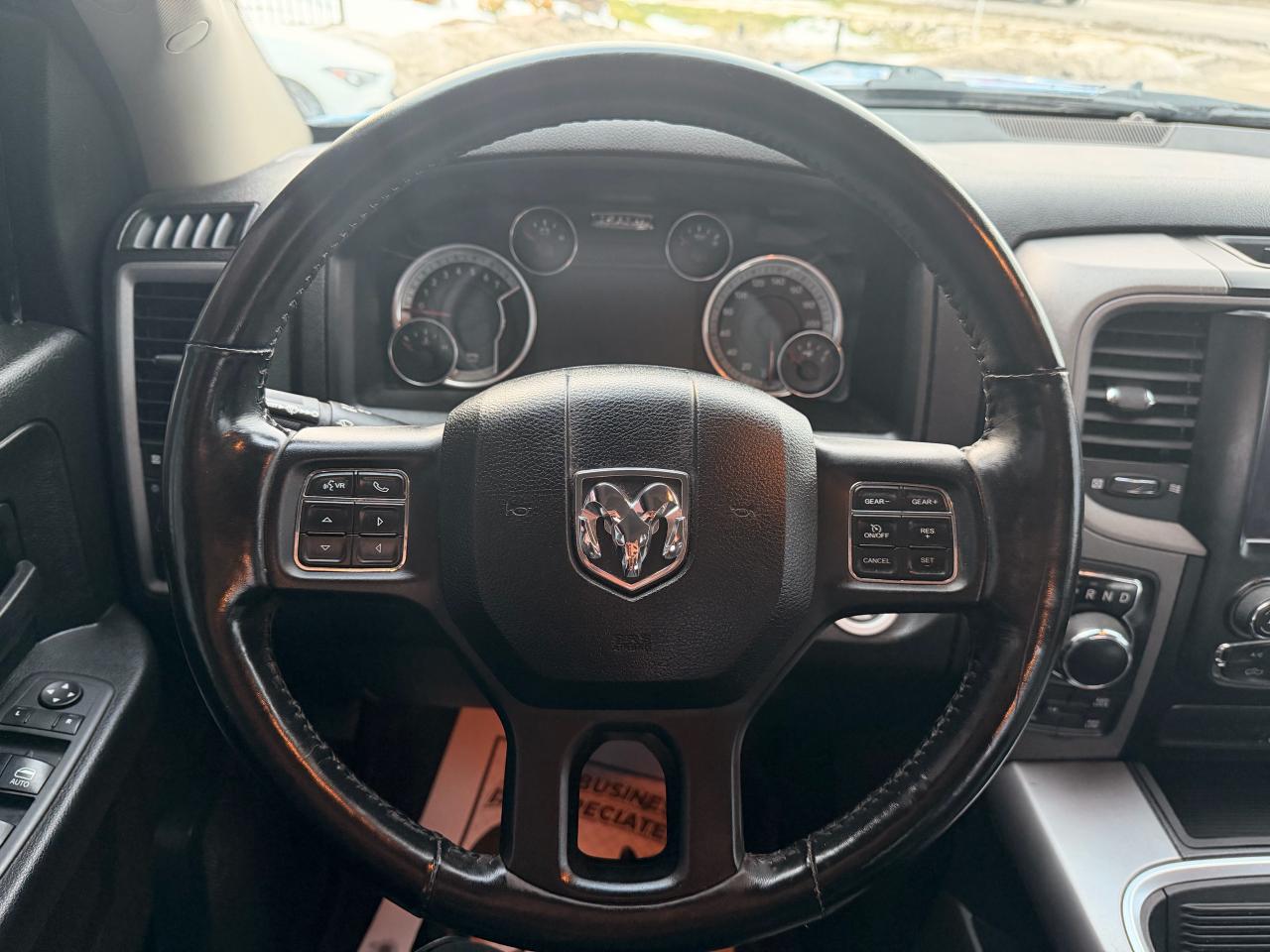 2021 RAM 1500 Classic EXPRESS Photo