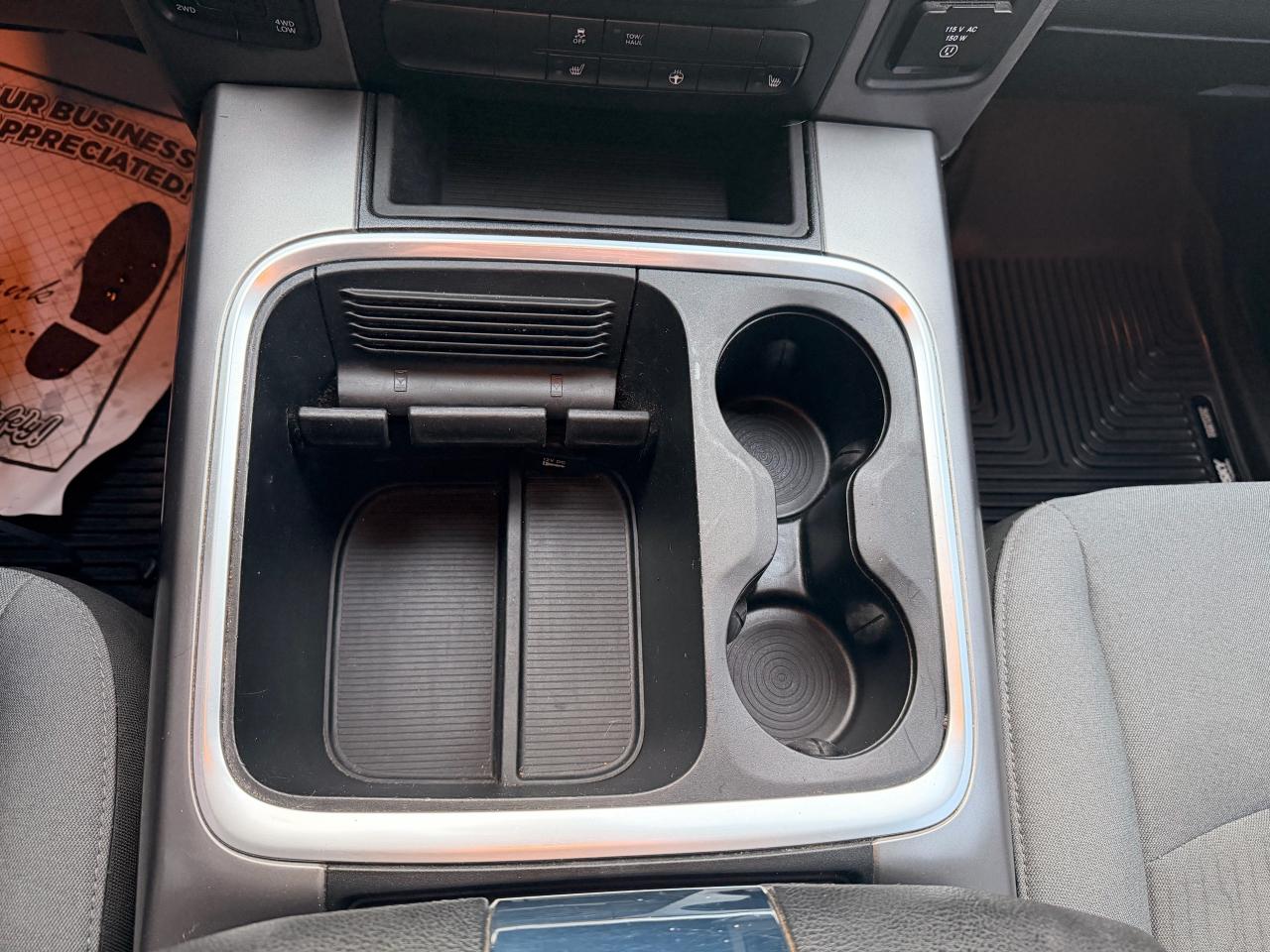 2021 RAM 1500 Classic EXPRESS Photo