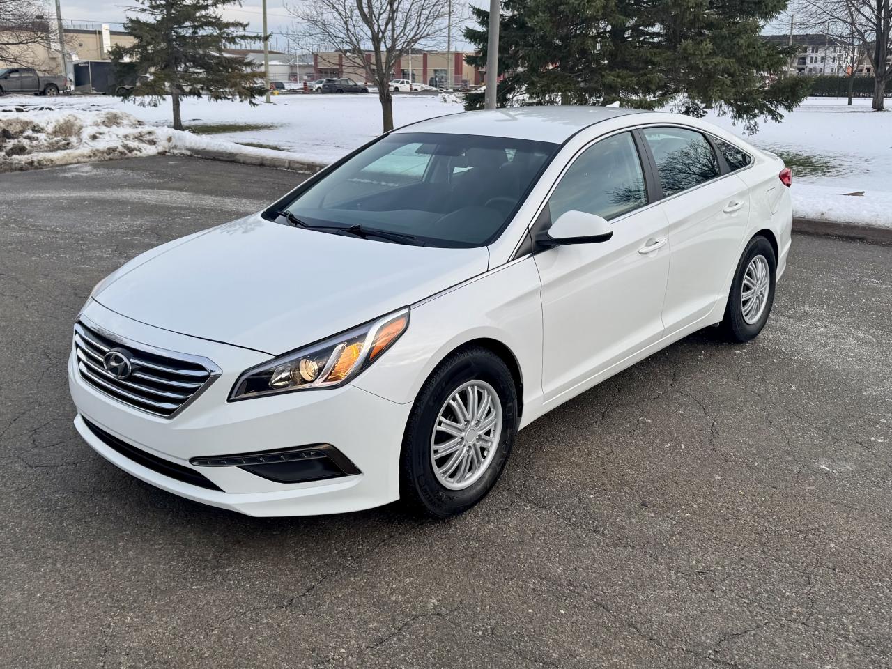 2017 Hyundai Sonata 2.4L GL Photo