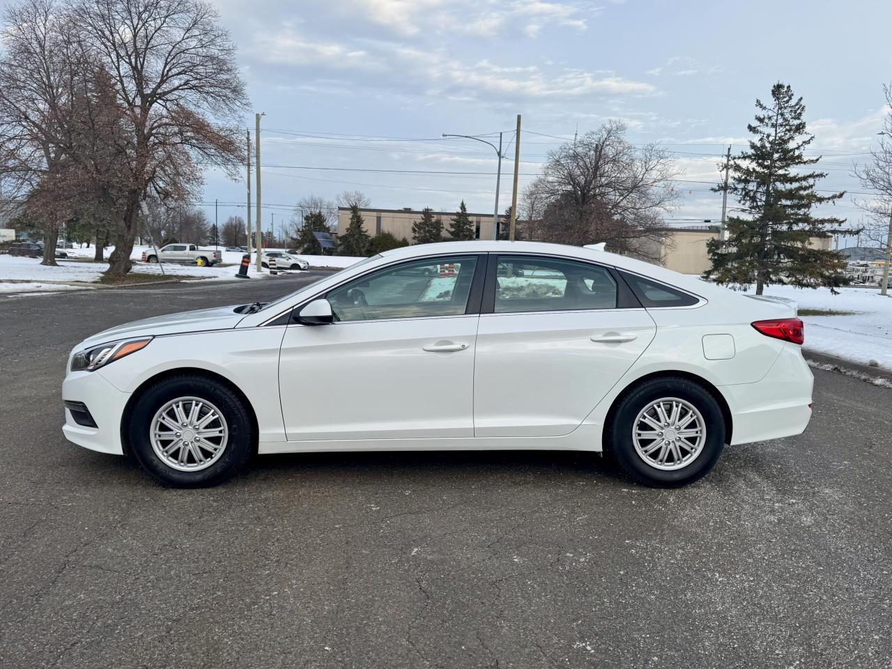 2017 Hyundai Sonata 2.4L GL Photo