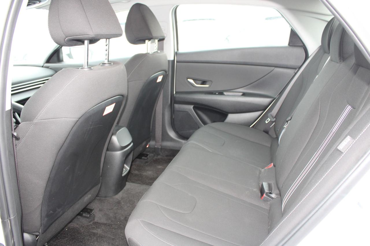 2025 Hyundai Elantra Preferred IVT w/Tech Pkg Photo