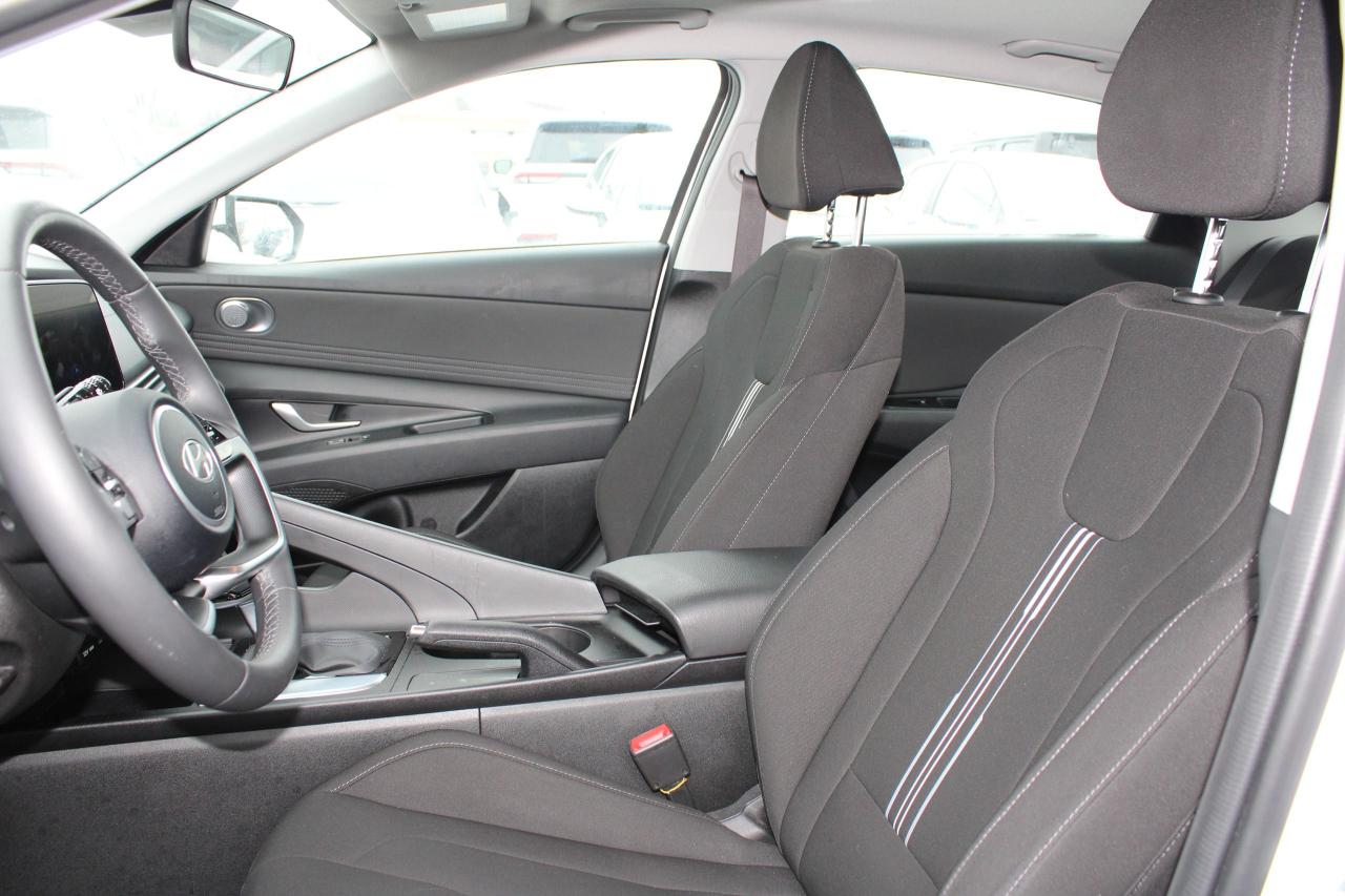2025 Hyundai Elantra Preferred IVT w/Tech Pkg Photo