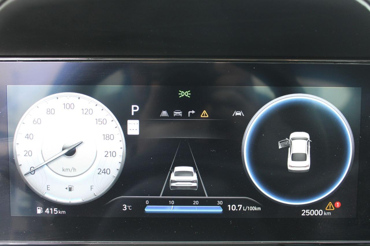 2025 Hyundai Elantra Preferred IVT w/Tech Pkg Photo